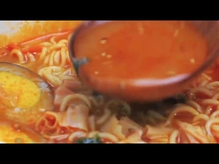 200g de nouilles très épicées de style hongkong et vermicelli au goût de jus