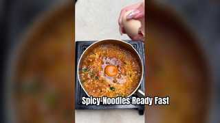 Repas rapide de nouilles épicées de Chongqing Hotpot