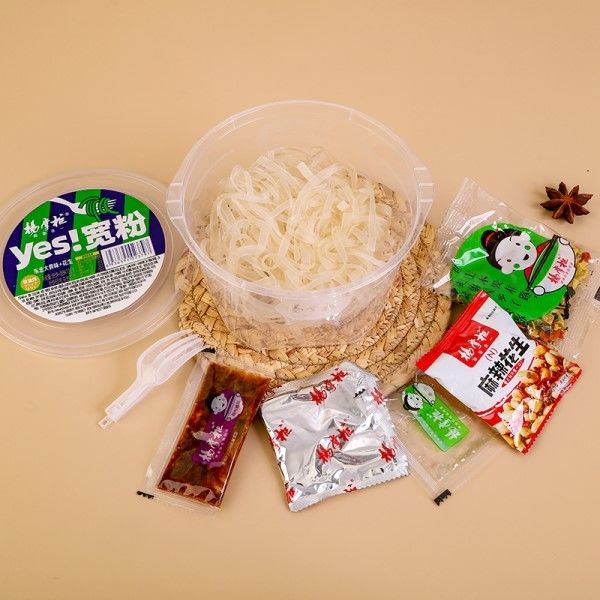 Vermicelli instantané Coupe coréenne Noodles instantanées Gros os Non épicé saveur Bouillir en 5 minutes Coréenne