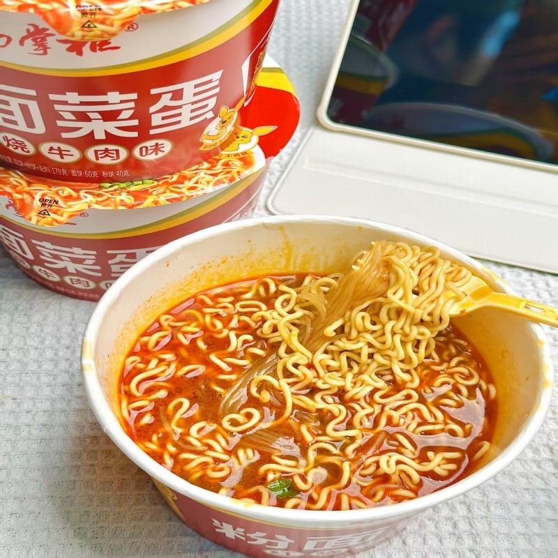 Temps de cuisson de 8 minutes pour les pommes de terre sucrées chinoises Vermicelli non épicé Grade chaud avec des nouilles