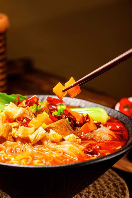 Poids net des ingrédients de la sauce Description Offrant une durée de conservation de 12 mois Conforme aux normes et réglementations de l'industrie