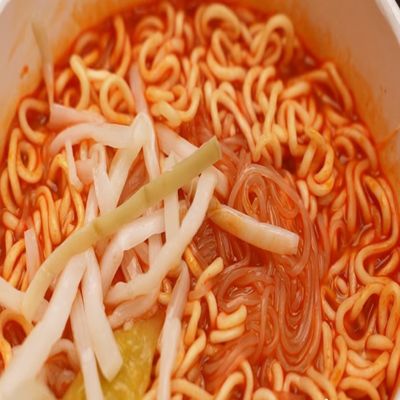 Nouilles instantanées chinoises Nouilles instantanées avec vermicelles saveur nouilles escargot nouilles de verre
